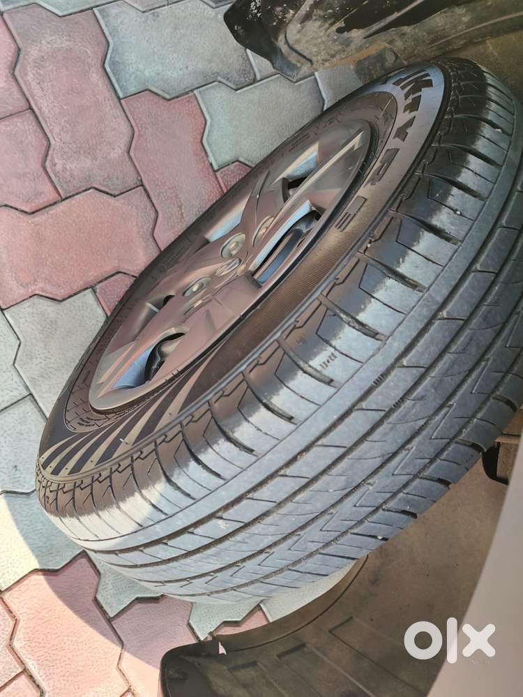 Hyundai Venue, 2023, Petrol