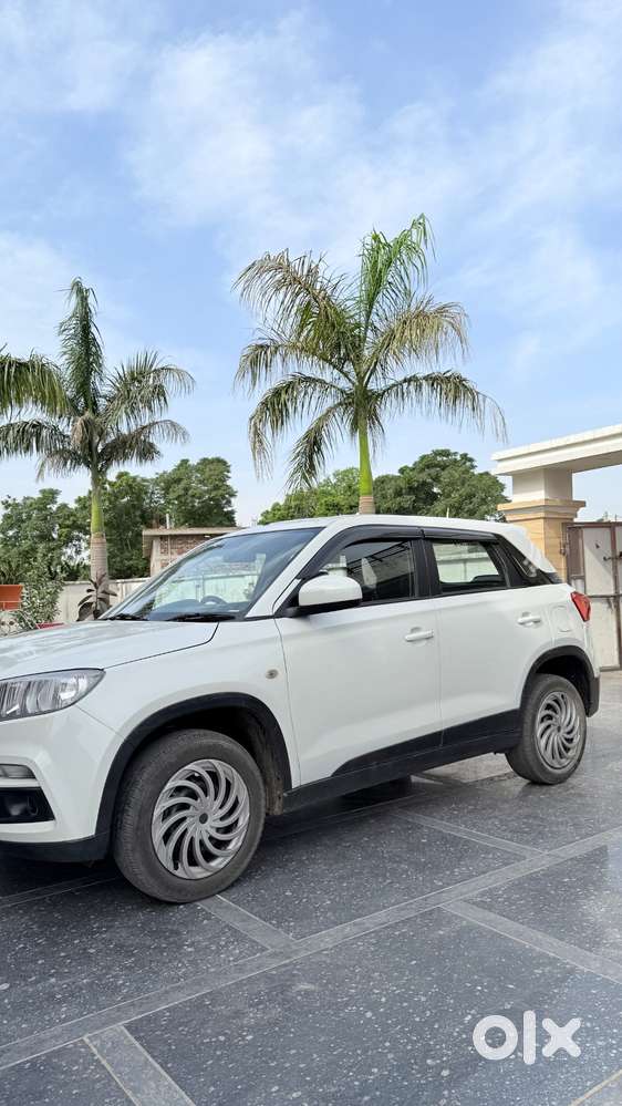 Maruti Suzuki Brezza 2017 Diesel 77000 Km Driven