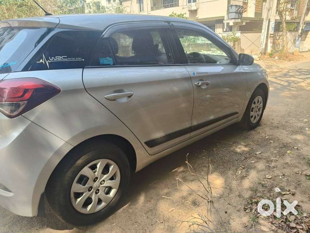 Hyundai I20 Sportz 1.2 Bs-iv, 2017, Cng & Hybrids