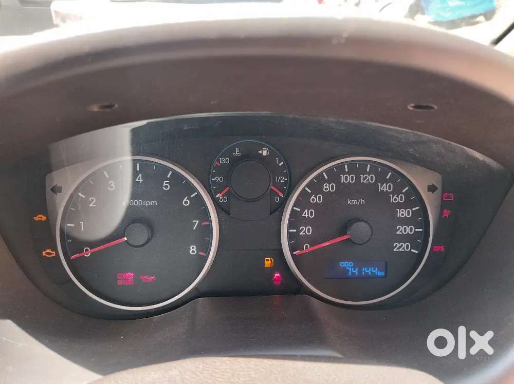 Hyundai I20 Sportz 2010 Petrol Owner Listing