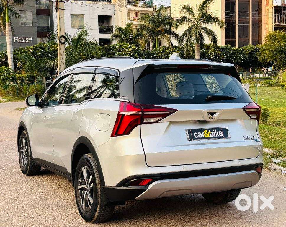 Mahindra Xuv700 2.2 Ax 5 Diesel At 7 Str, 2022, Diesel
