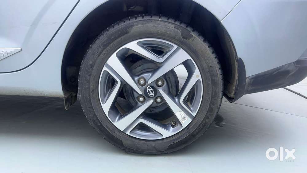 Hyundai Aura 1.2 Sx Cng, 2024, Cng & Hybrids