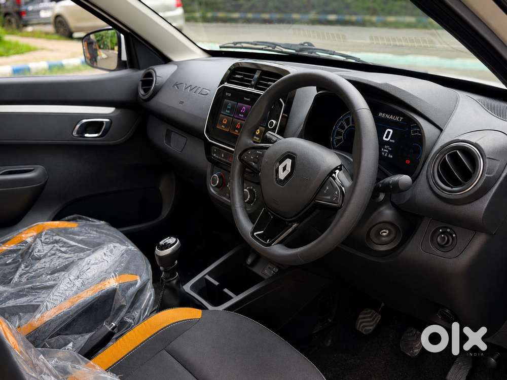 Renault Kwid 1.0 Climber (o) Dual Tone, 2026, Petrol