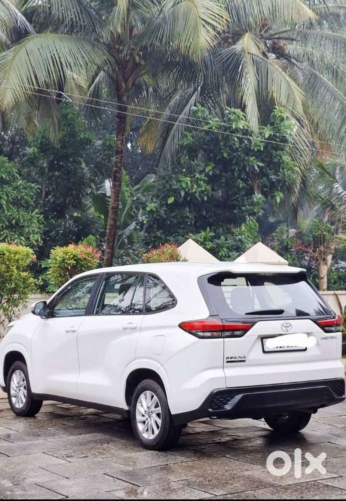 Toyota Innova Hycross 2.0 Gx 7 Str, 2023, Petrol
