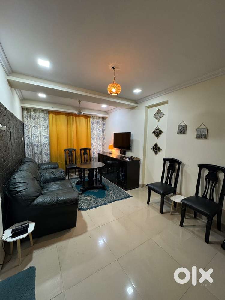 Looking for Roommate in Seven Bunglows Versova Andheri west Mumbai