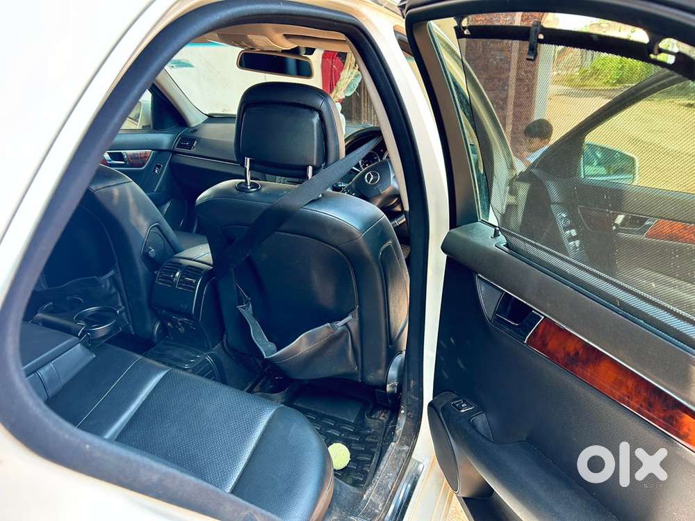 Urgent Sale: Mercedes-benz C200 Kompressor (2010)