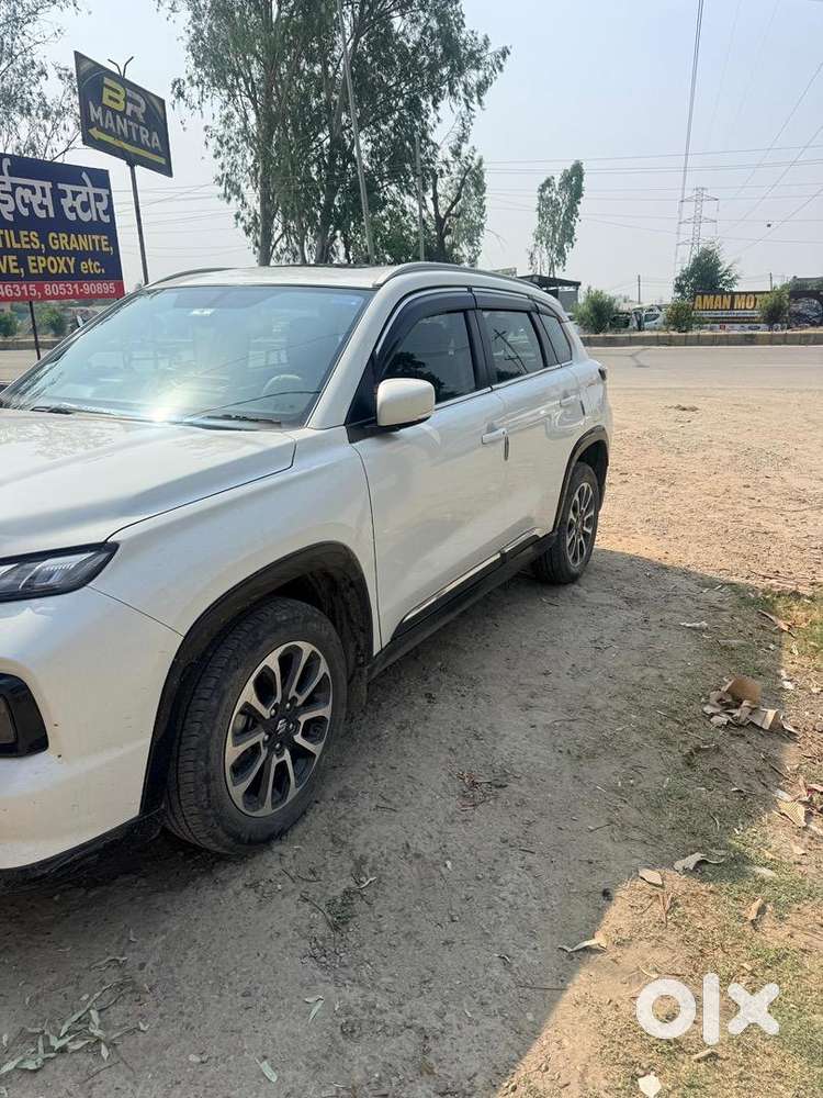 Maruti Suzuki Grand Vitara 2023 Petrol Well Maintained