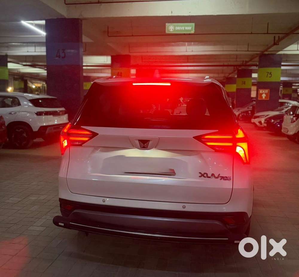 Mahindra Xuv700 2022 Diesel Well Maintained