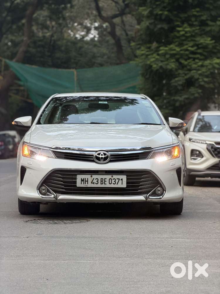 Toyota Camry [ ] 2.5 L At, 2016, Petrol