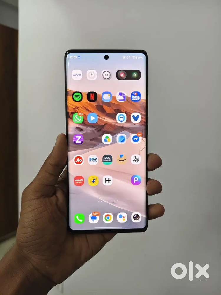 Vivo X90 5G 12GB 256GB Bill box Charger 1year old All original h