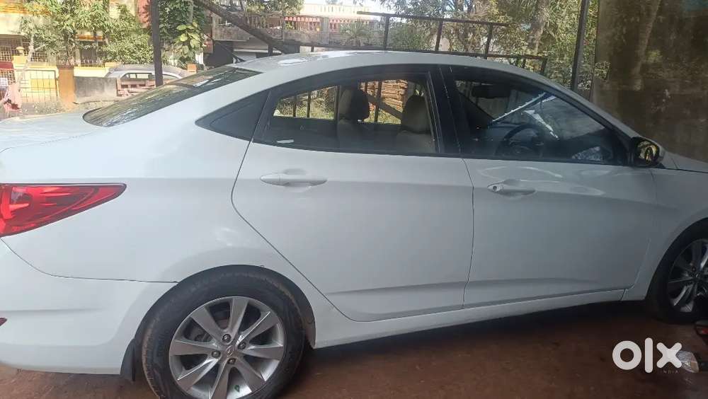 Hyundai Verna 1.6 Sx (o) 2012