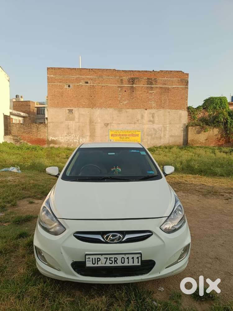 Hyundai Fluidic Verna 2012