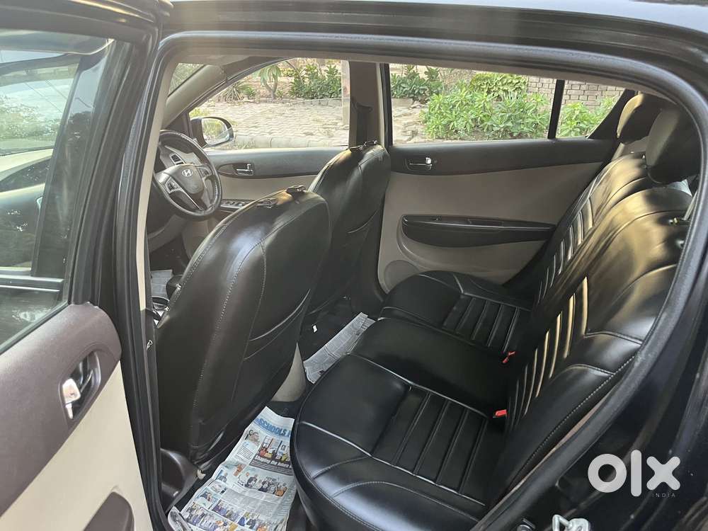 Hyundai I20 Asta 1.4 Crdi With Avn 6 Speed, 2010, Diesel