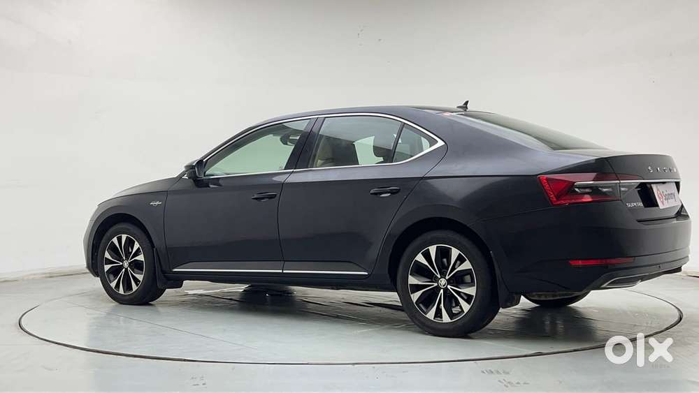 Skoda Superb L&k 1.8 Tsi At, 2022, Petrol