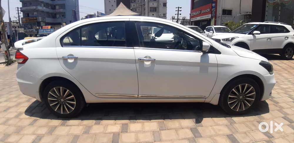 Maruti Suzuki Ciaz Smart Hybrid Alpha , 2019, Petrol
