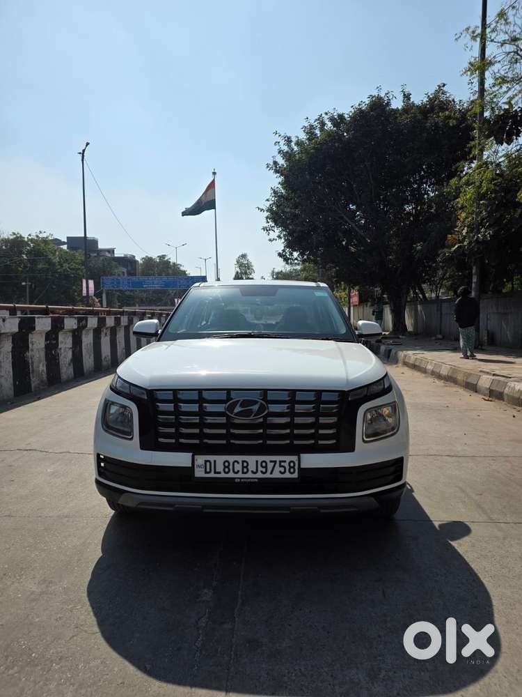 Hyundai Venue E 1.2 Petrol, 2025, Cng & Hybrids