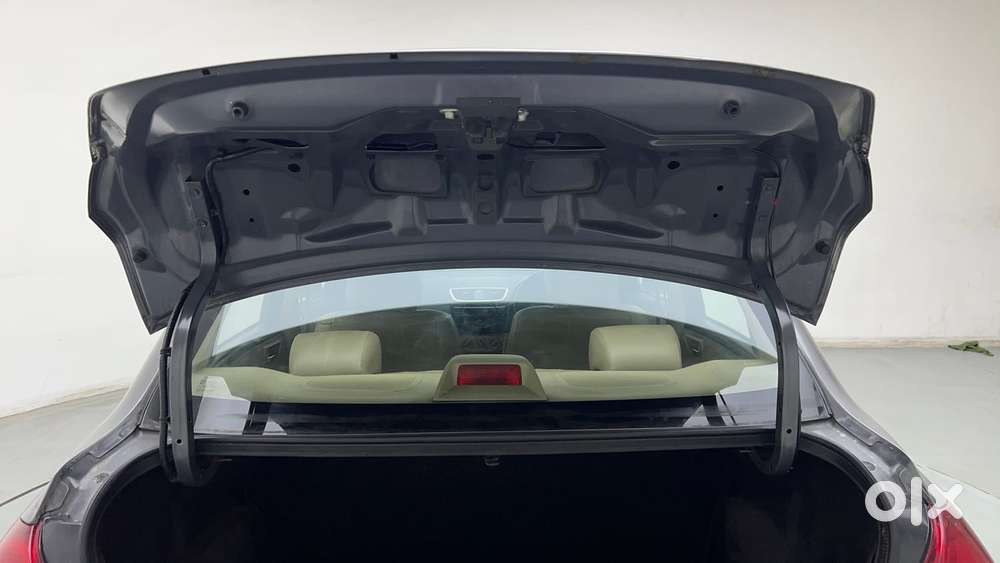 Maruti Suzuki Swift Dzire 1.3 Vxi, 2014, Petrol