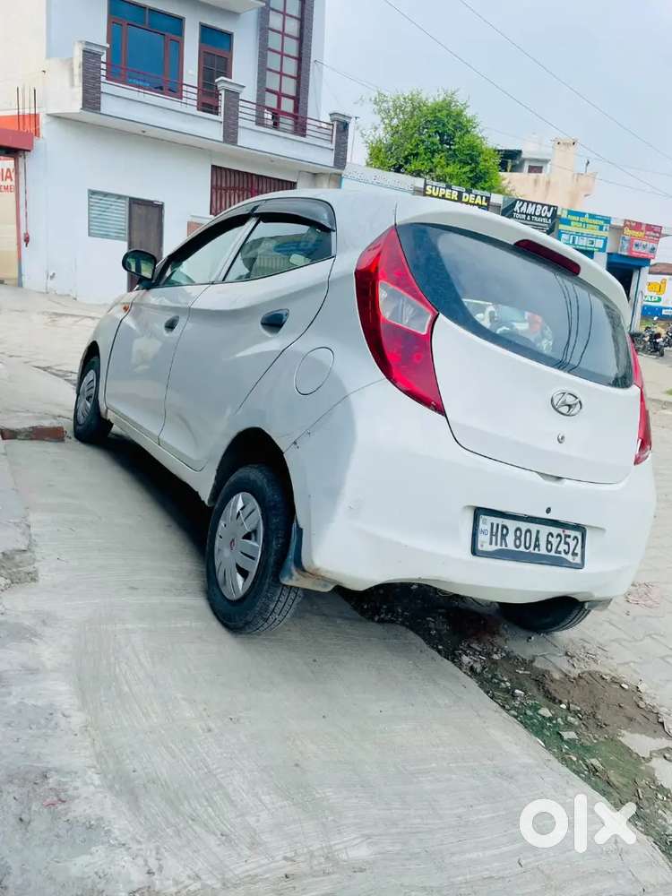 Hyundai Eon 2015 Petrol 98000 Km 87087m71166