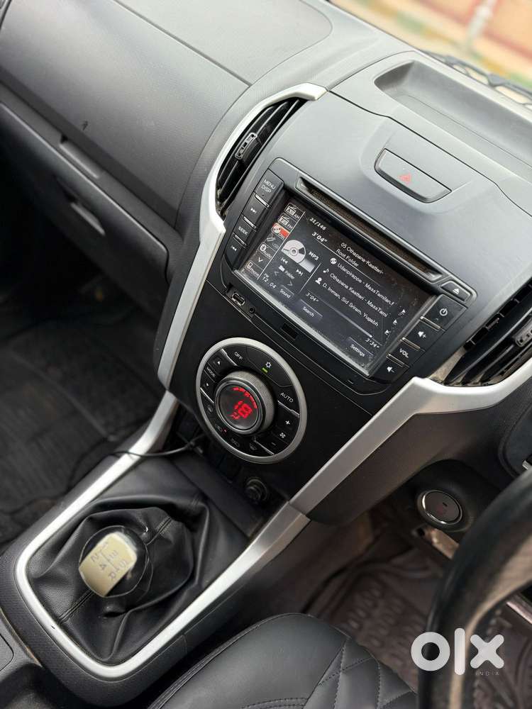 Isuzu V-cross Z Prestige 4x4 Mt, 2019, Diesel