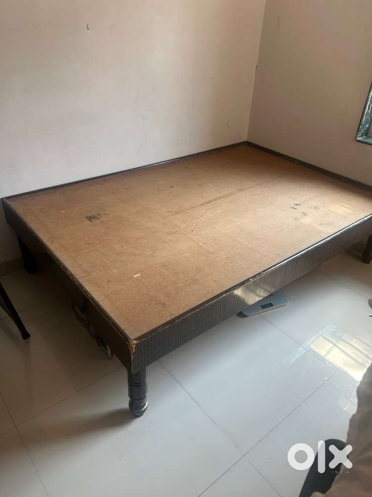 Bed and TV Unit
