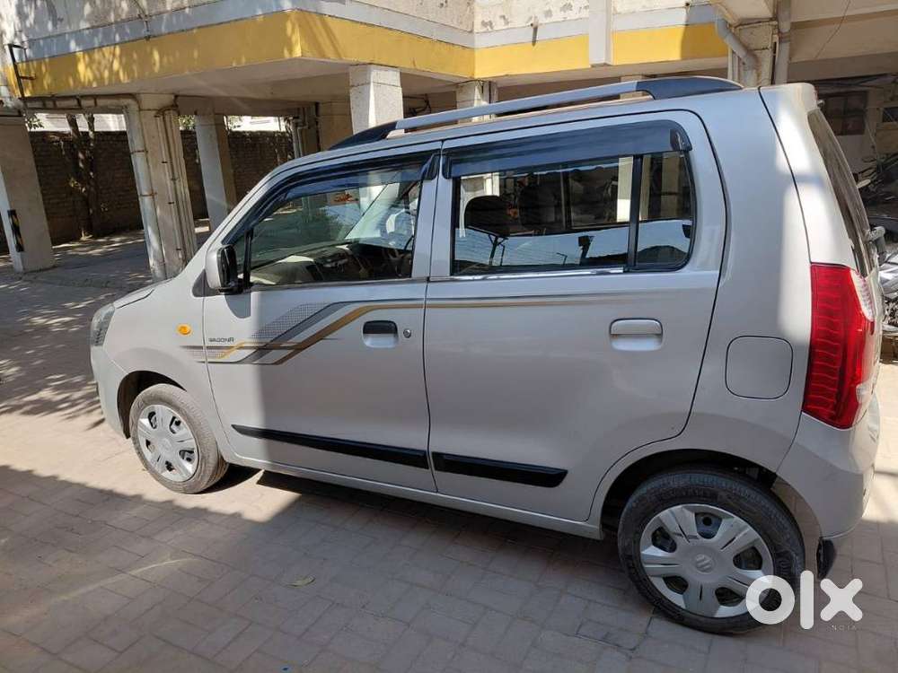 Maruti Suzuki Wagon R Vxi 1.0, 2017, Petrol