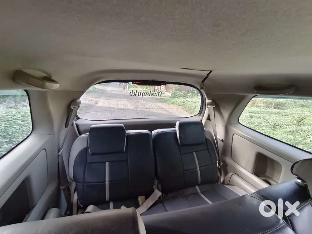Toyota Innova 2011
