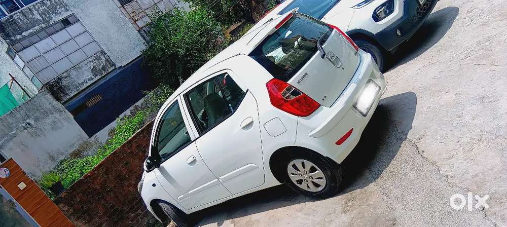 Hyundai I10 Sportz 2012 Manual Petrol