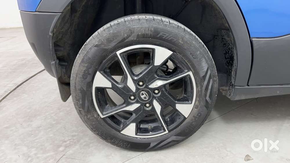 Tata Punch 1.2 Revotron Creative Dual Tone, 2021, Petrol