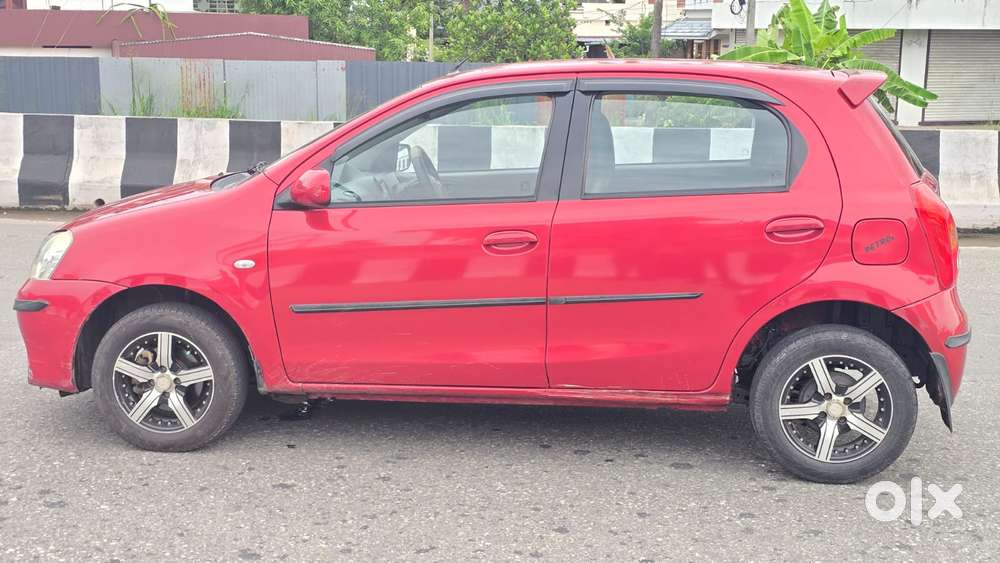 Toyota Etios Liva, 2012, Petrol