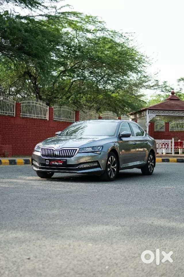 Skoda Superb 2.0 L&k Tsi At, 2023, Petrol