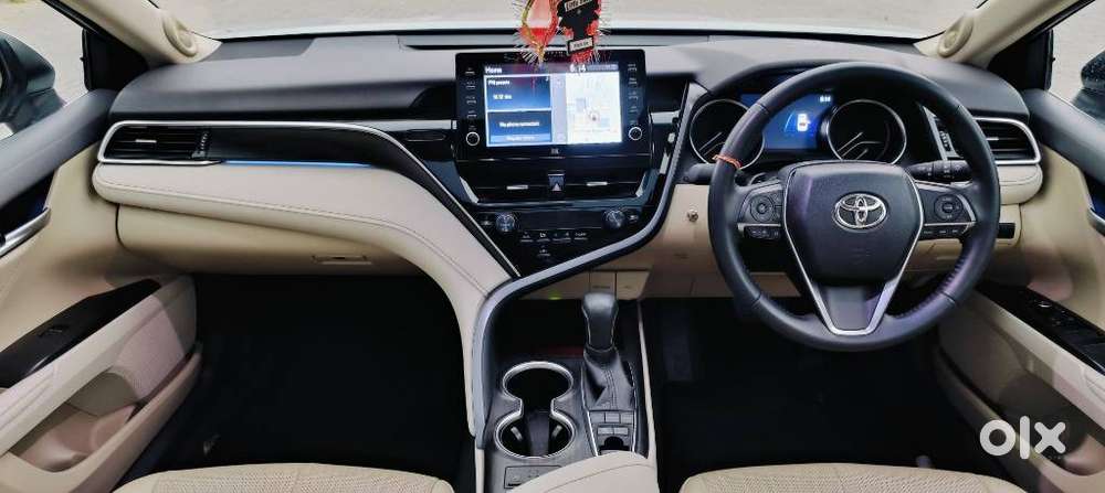 Toyota Camry Hybrid, 2024, Petrol
