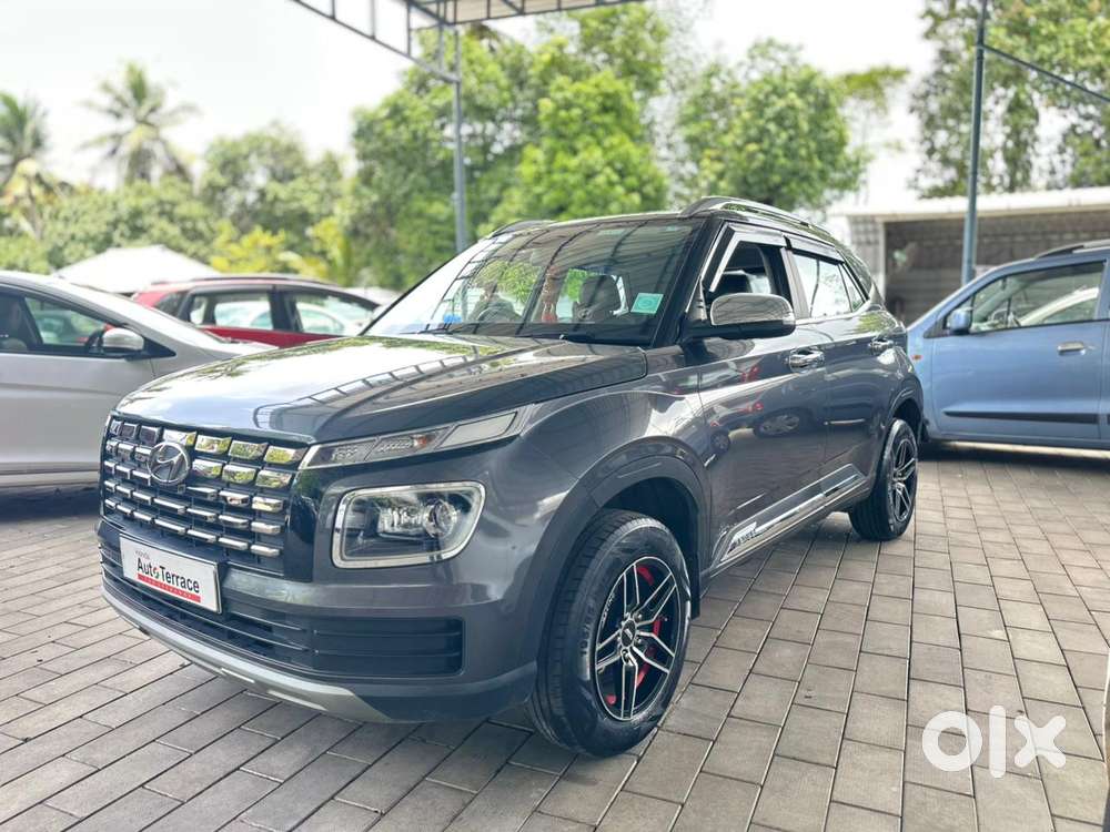 Hyundai Venue Sx 1.2 Mt Knight Edition, 2022, Petrol