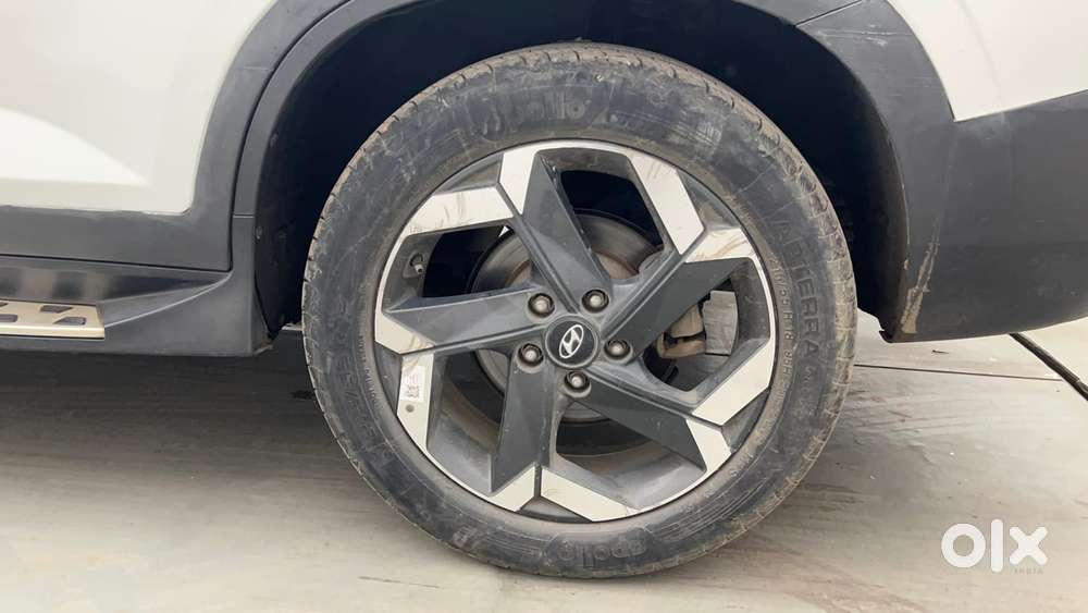 Hyundai Alcazar 2.0 Platinum (o) Petrol At 7 Str, 2021, Petrol