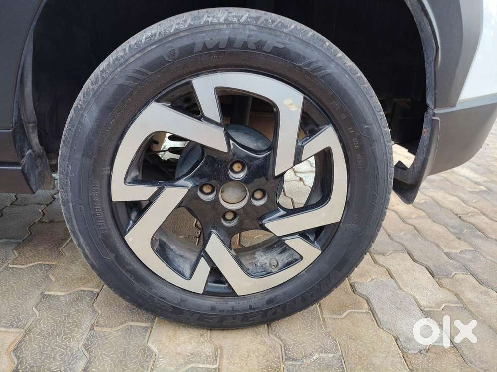 Nissan Magnite 1.0 Xv Premium Turbo (o), 2022, Petrol