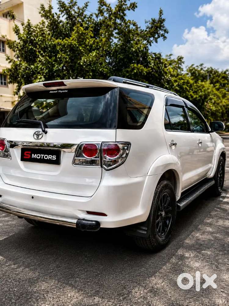 Toyota Fortuner 2012 Diesel Manual