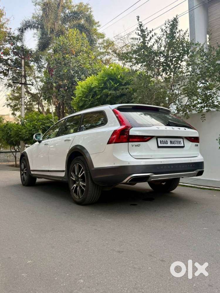 Volvo V 90 Cross Country D5, 2018, Diesel