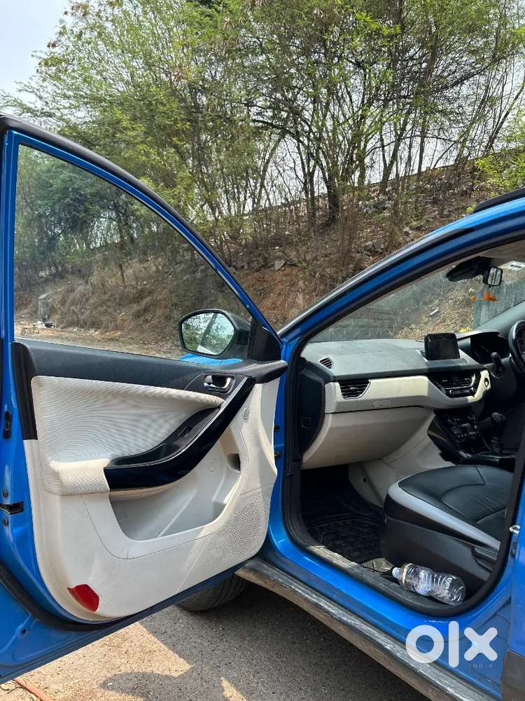 Tata Nexon Genuine Sell, Price Negotiable