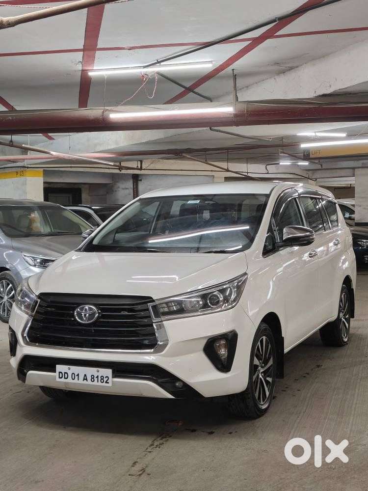 Toyota Innova Crysta [2020-ongoing] 2.4 Zx 7 Str, 2022, Diesel