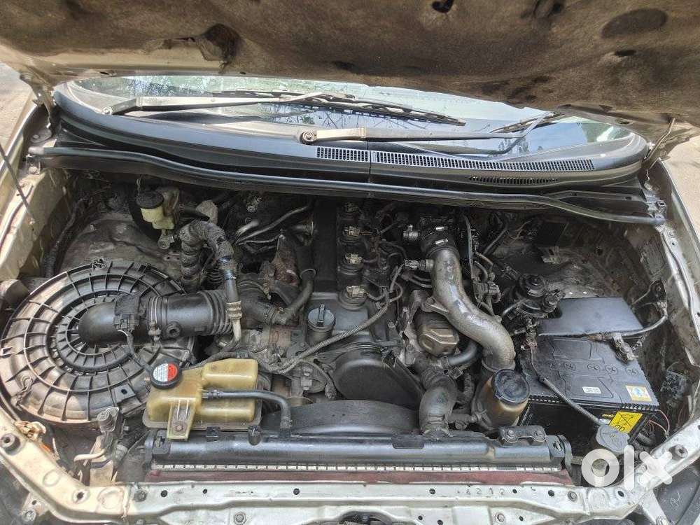 Toyota Innova 2009-2011 2.0 Vx 8 Str, 2010, Diesel