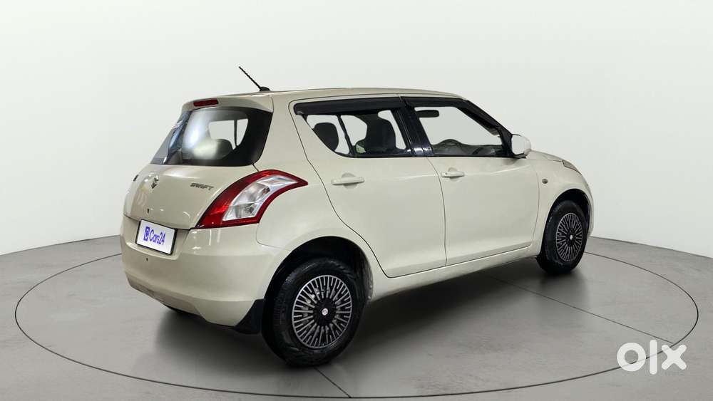 Maruti Suzuki Swift 1.2 Lxi (o), 2016, Cng & Hybrids