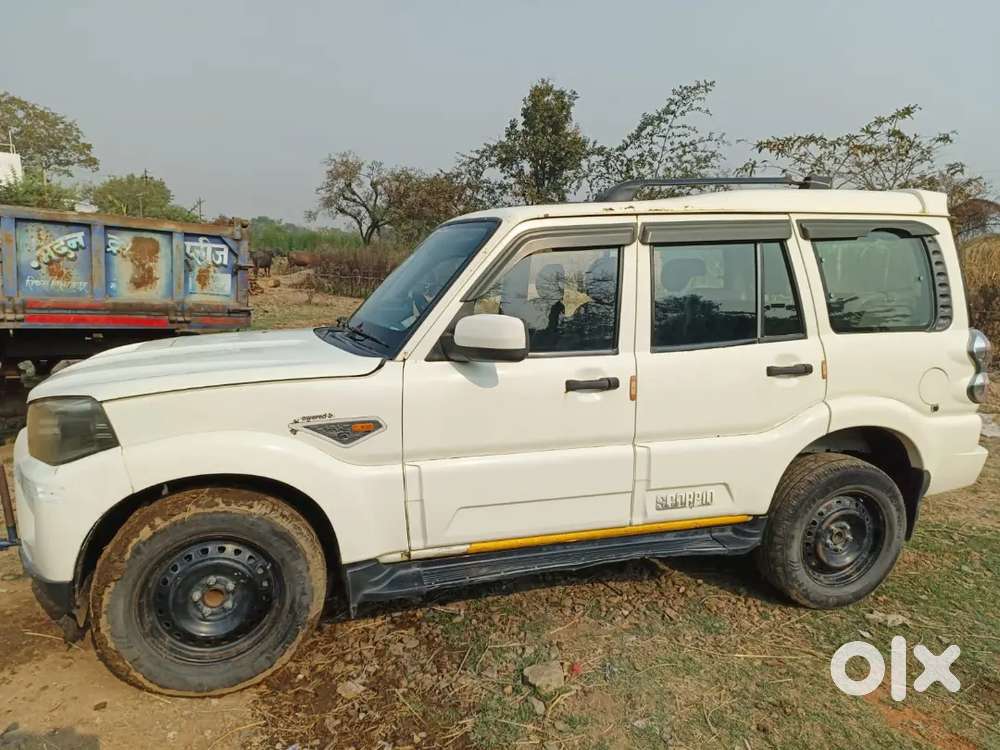 Mahindra Scorpio 2016 पेट्रोल मेंउअल