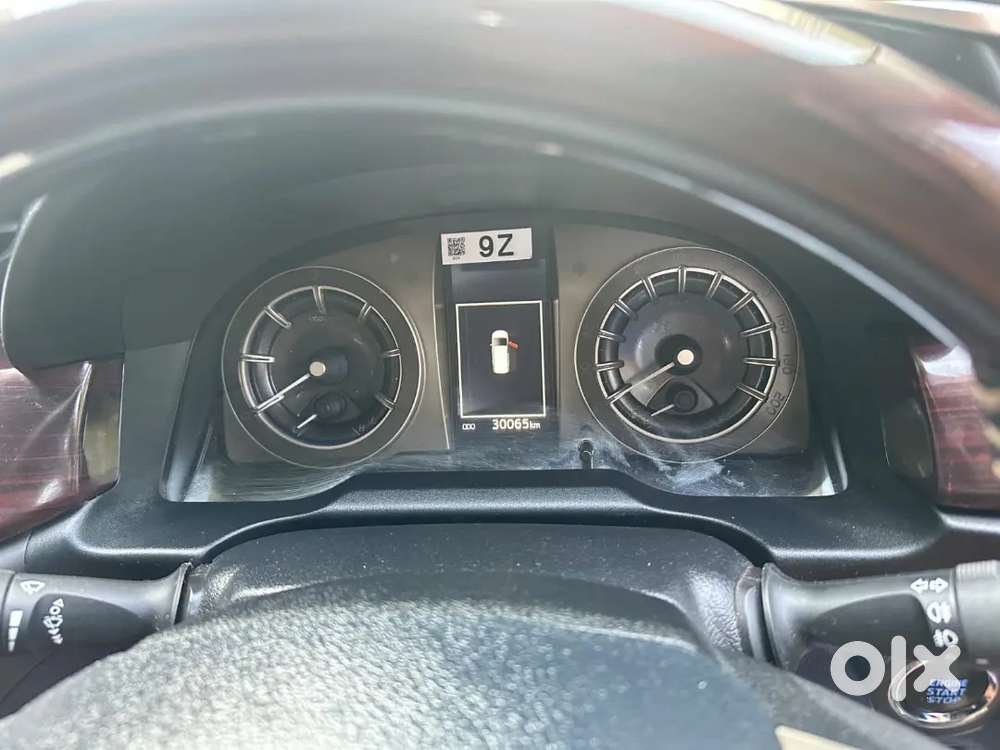 Toyota Innova Crysta 2023 Diesel 30000 Km Driven