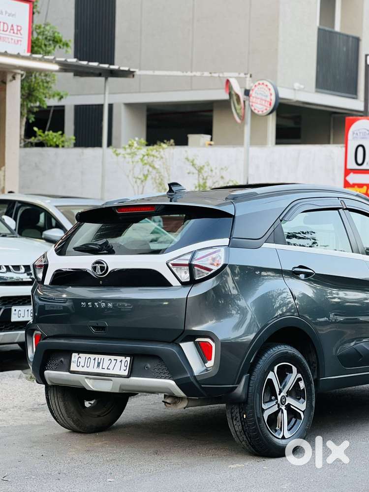 Tata Nexon, 2023, Petrol