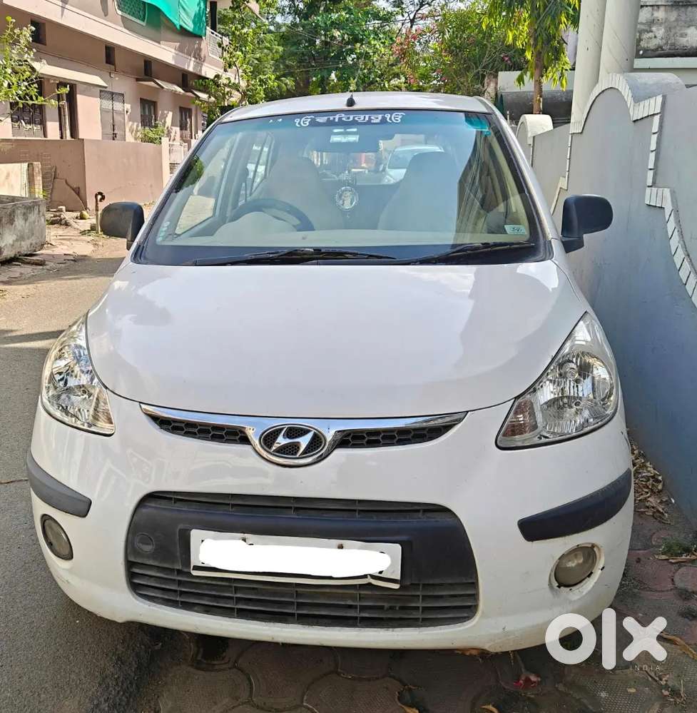 Hyundai I10 2010 Petrol 34500 Km Driven, Renewal Is Done Till 2030