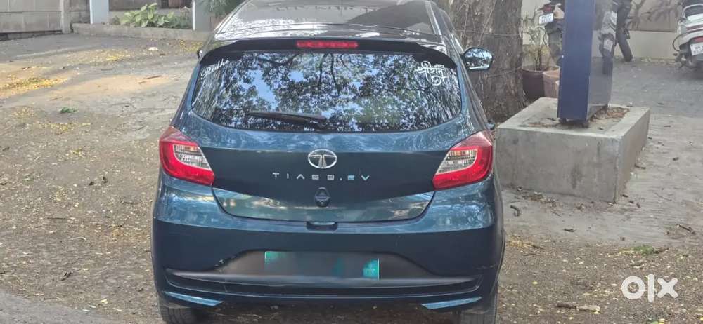 Tata Tiago Ev With 7.5 Kv Charger