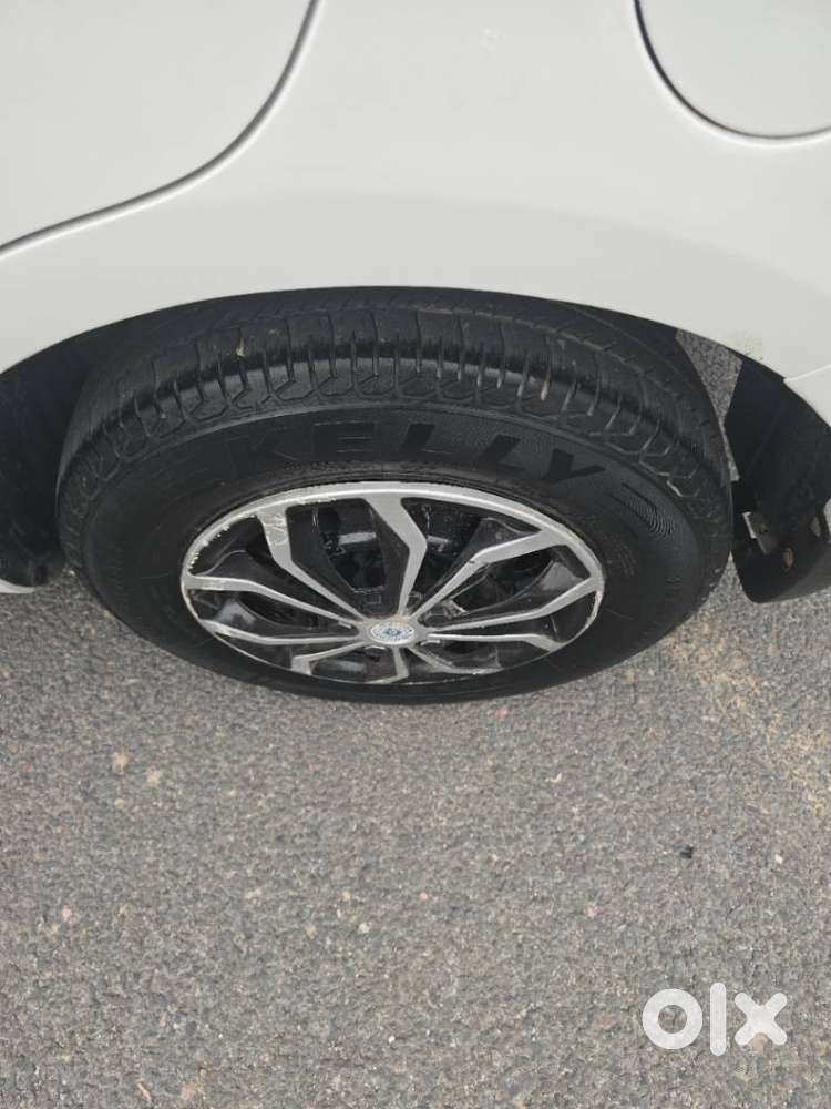 Maruti Suzuki Dzire 1.2 Vxi, 2012, Petrol