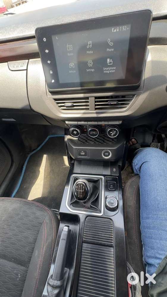 Renault Car Petrol 2023