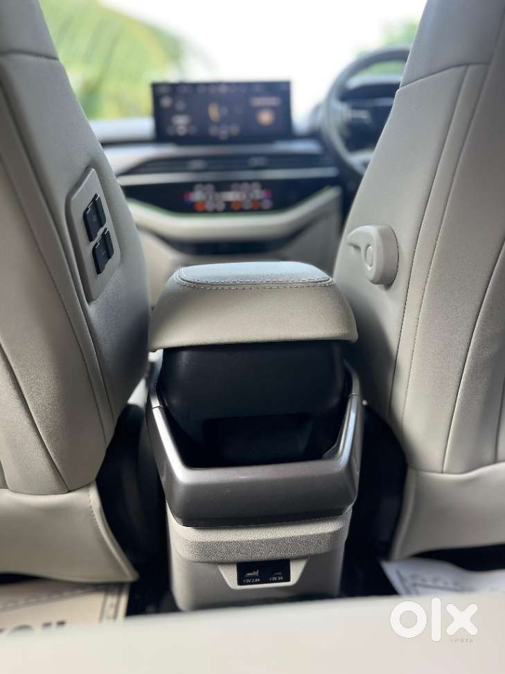 Tata Safari Accomplished Plus Dual Tone At, 2025, Diesel