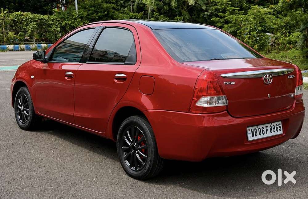 Toyota Etios V, 2011, Petrol