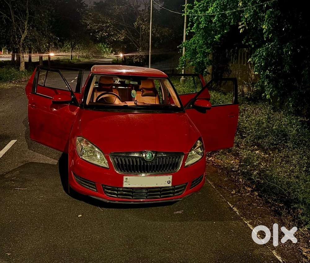 Skoda Fabia 2011 Petrol 70300 Km Driven